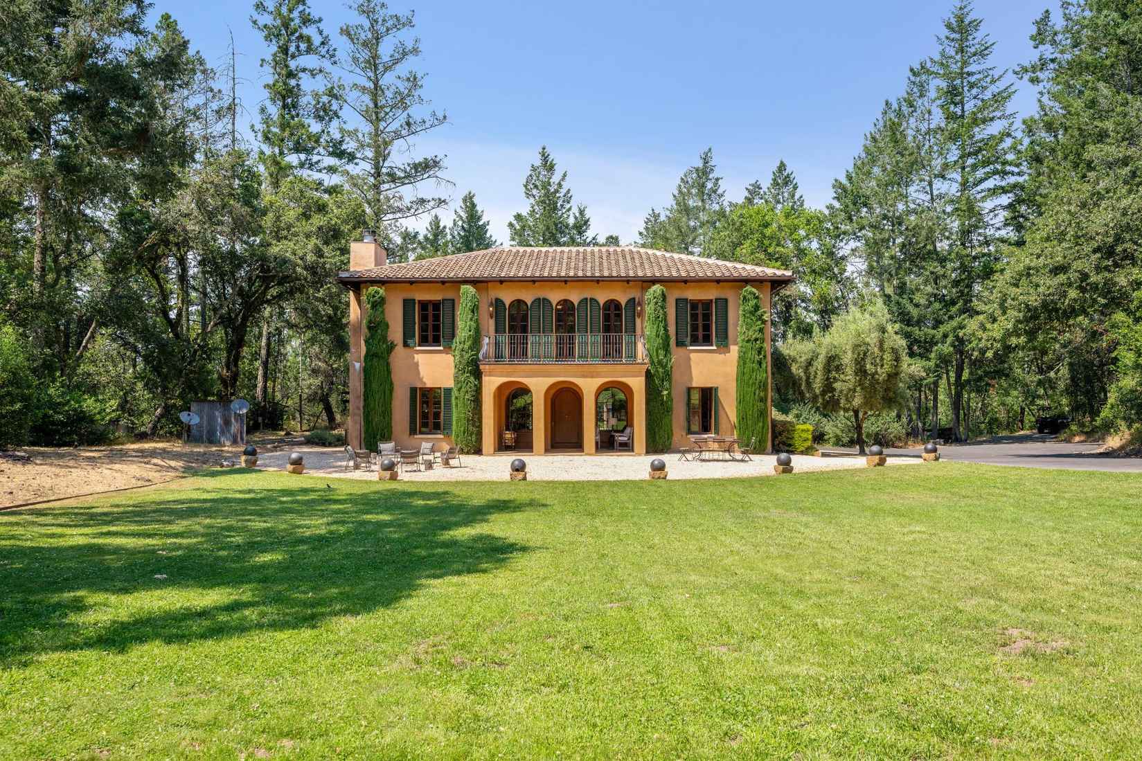 4557 Trinity Rd  