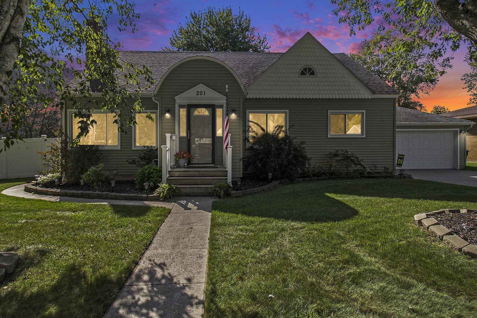 201 N Reinberg Ave  