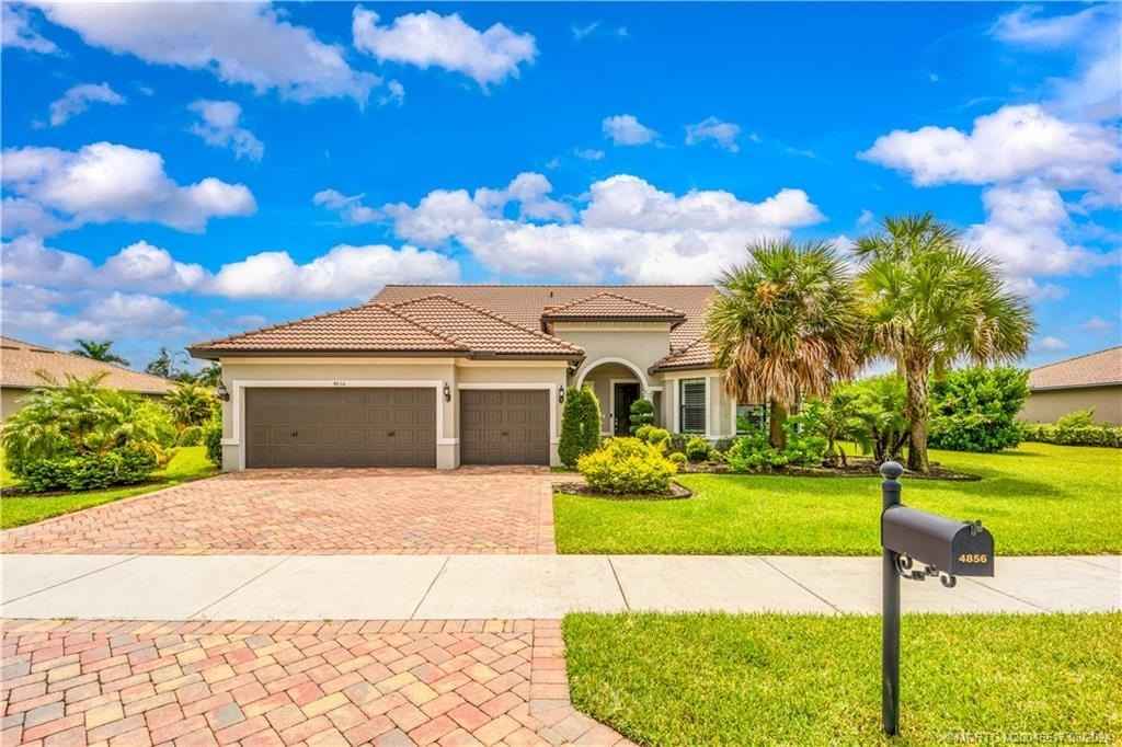 11700 SW Tangerine Ct  
