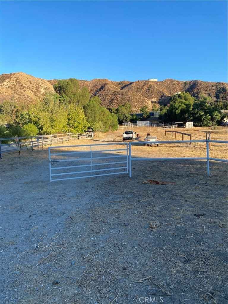 28822 Bouquet Cyn Rd  