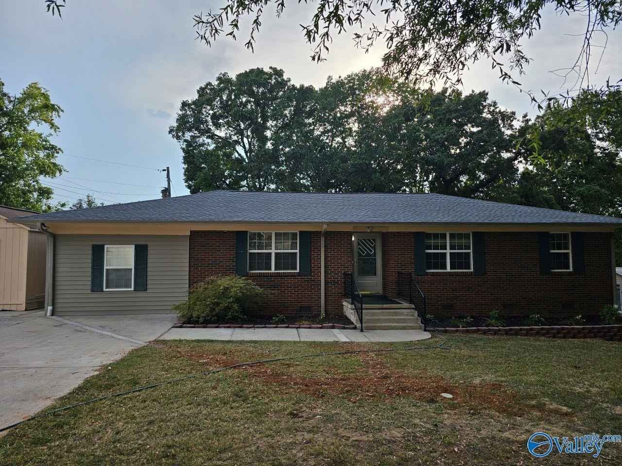 160 Henderson Rd  
