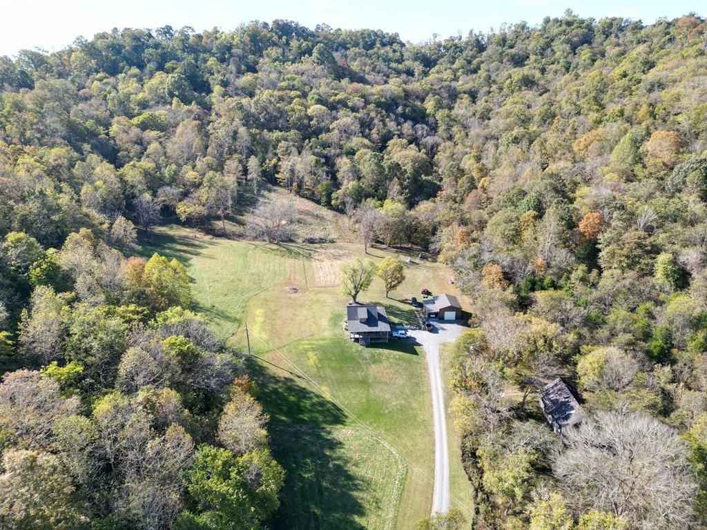 250 Woodard Holw Ln  