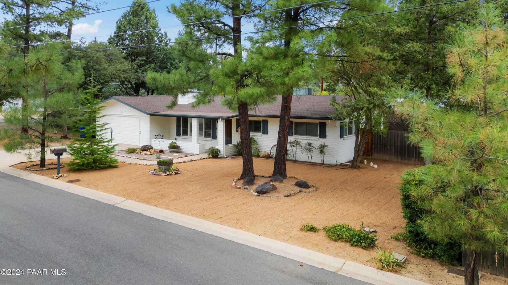 1150 Dixon Dr  