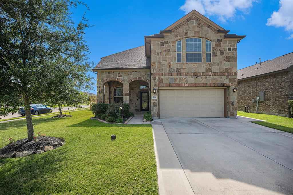 205 Rochester Trl  