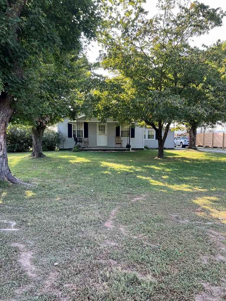 3666 Byrdstown Hwy  