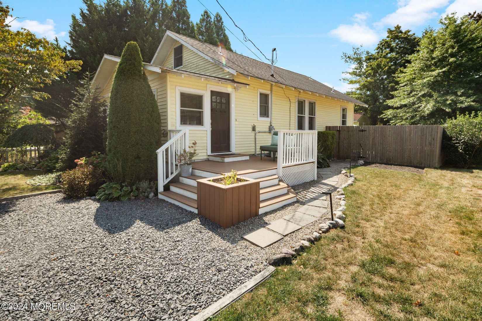 20 Ctr St  