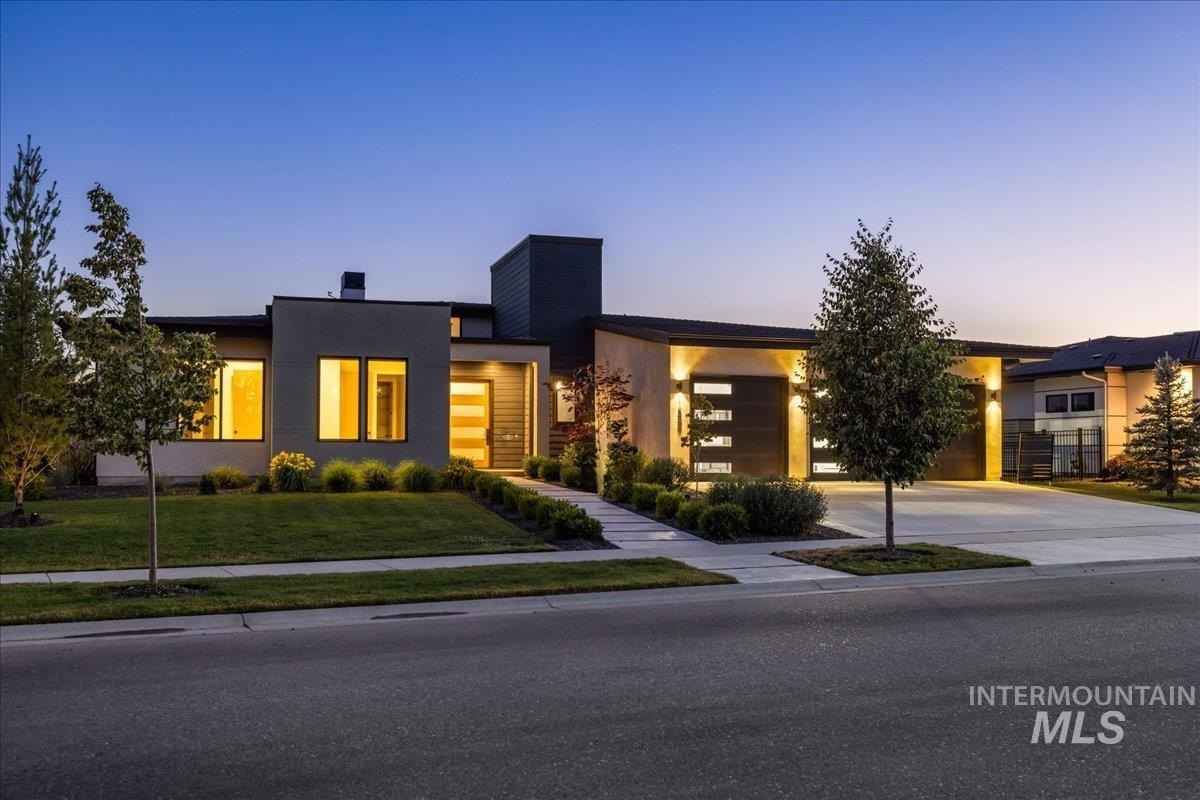 1849 E Garden Brk Dr  