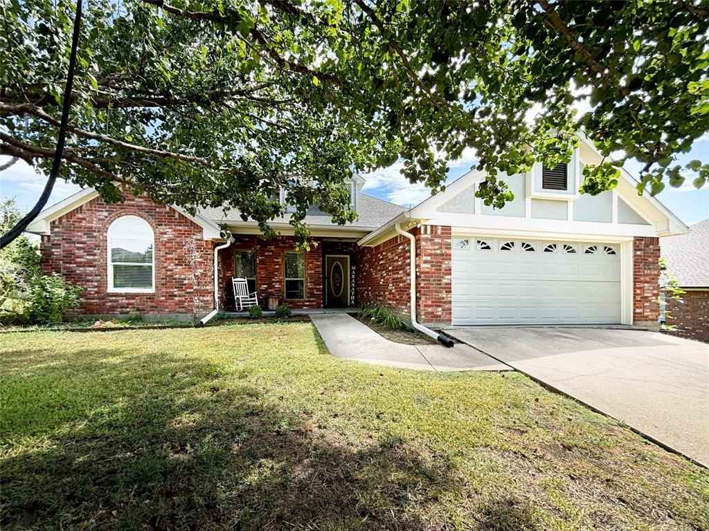 1403 Louise Ln  