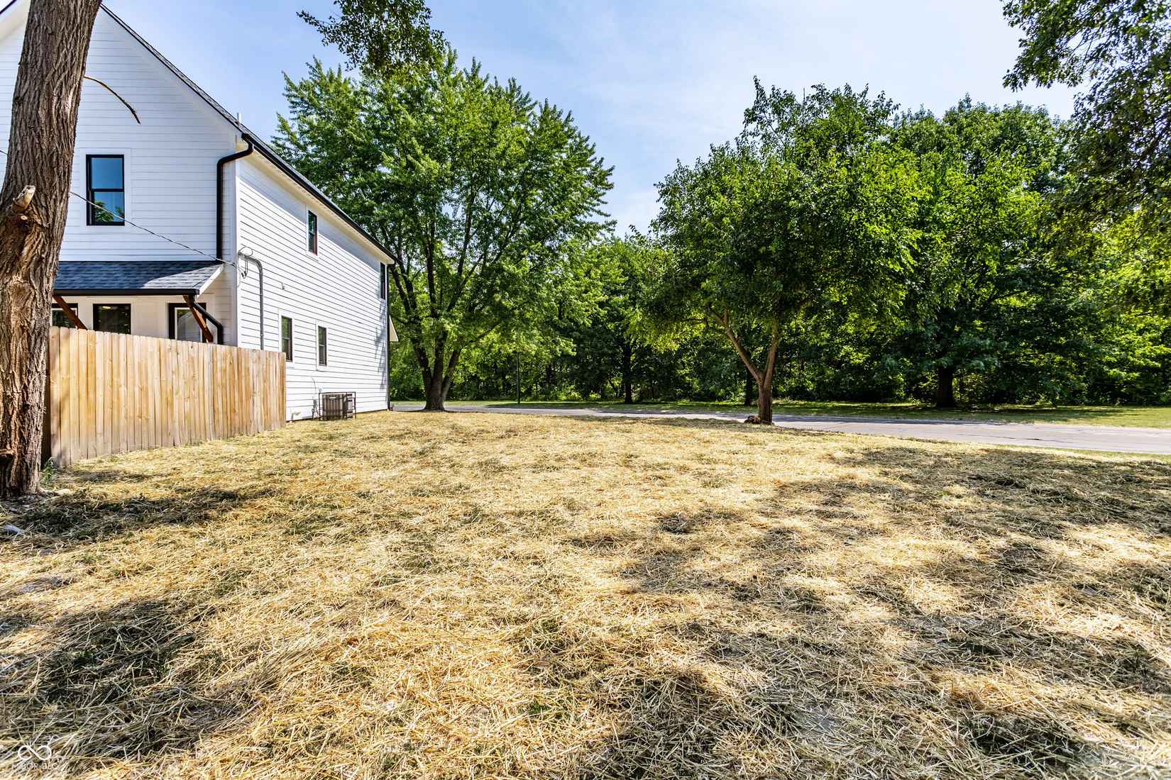 1330 E Pleasant Run Parkway North Dr  