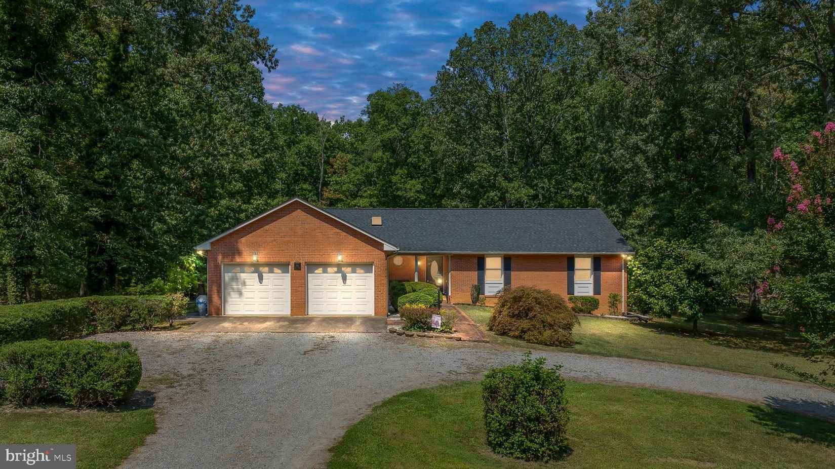 4559 Indian Crk Rd  