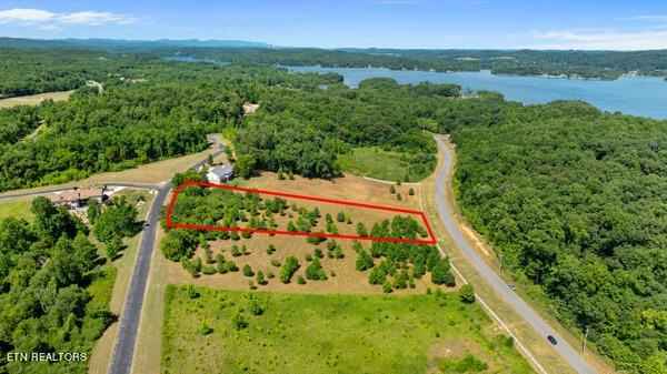 105 Roaming Fawn Dr  