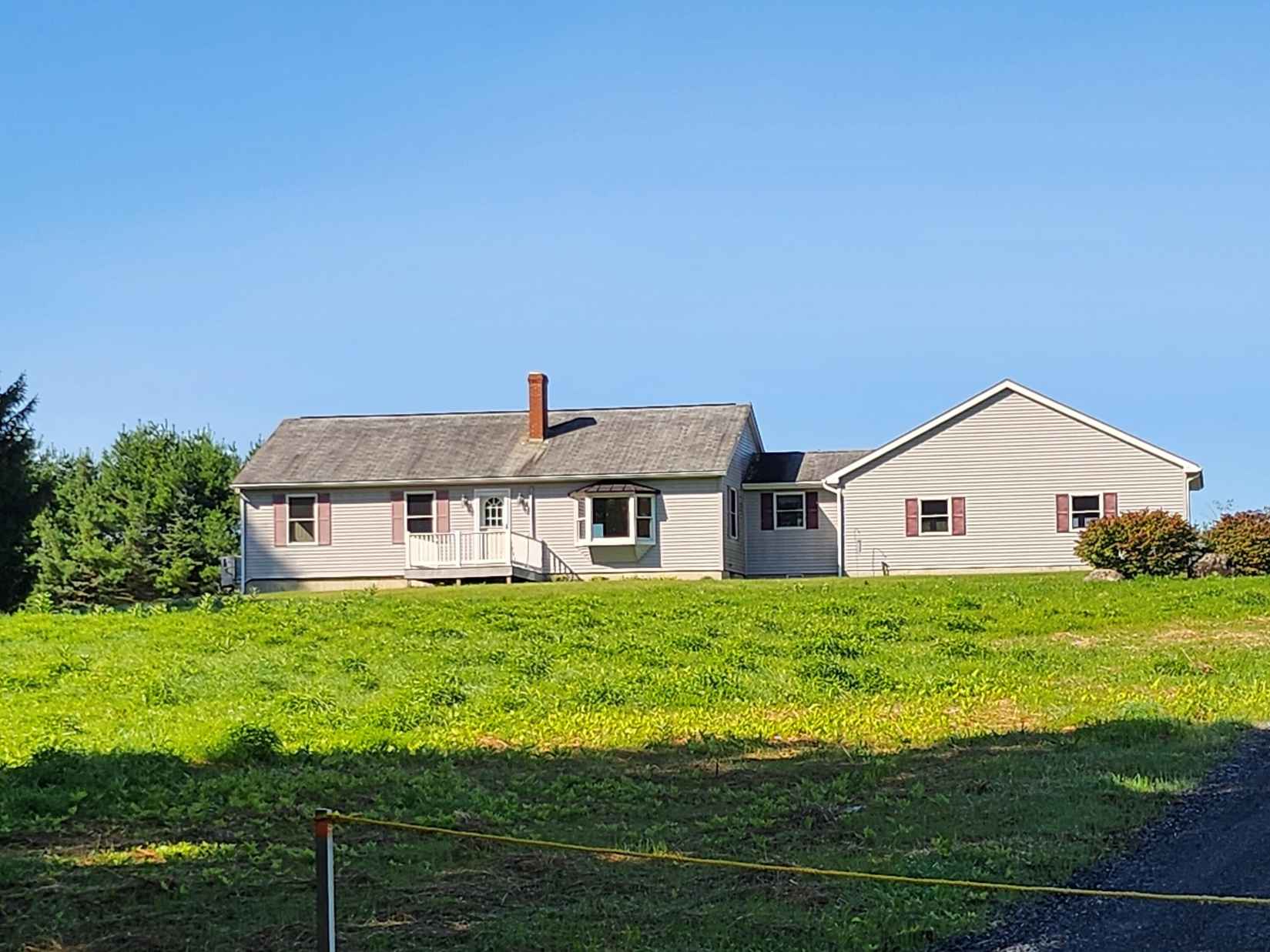 87 Madawaska Rd  