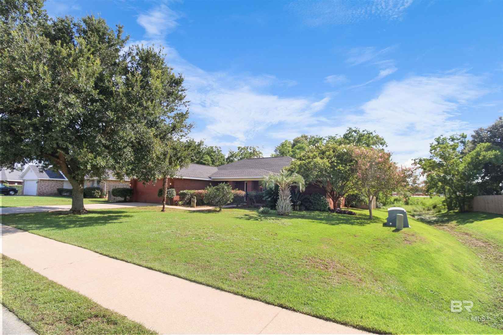 2564 E Ashford Park Dr  