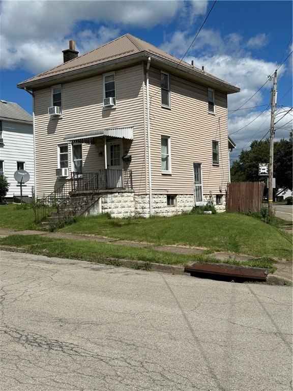 205 5th St  