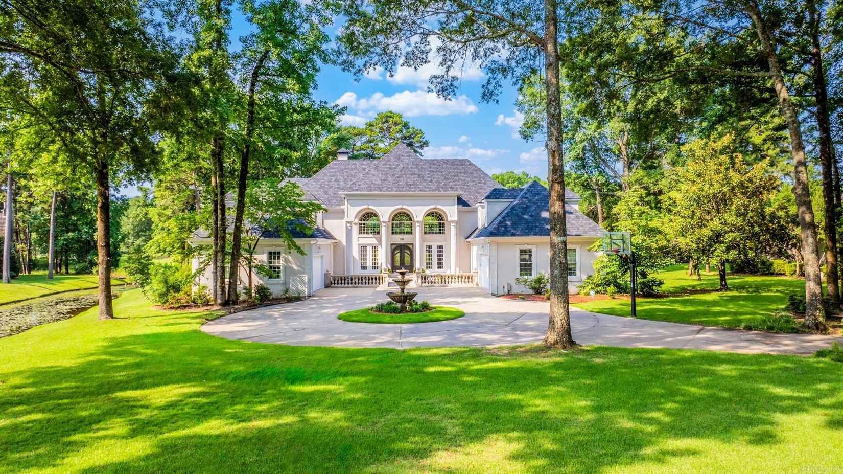 68 Chenal Cir  