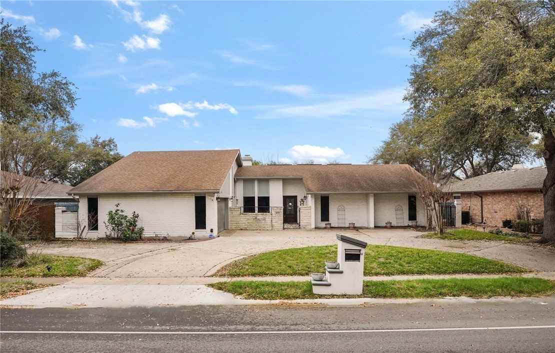 4325 Wood Riv Dr  