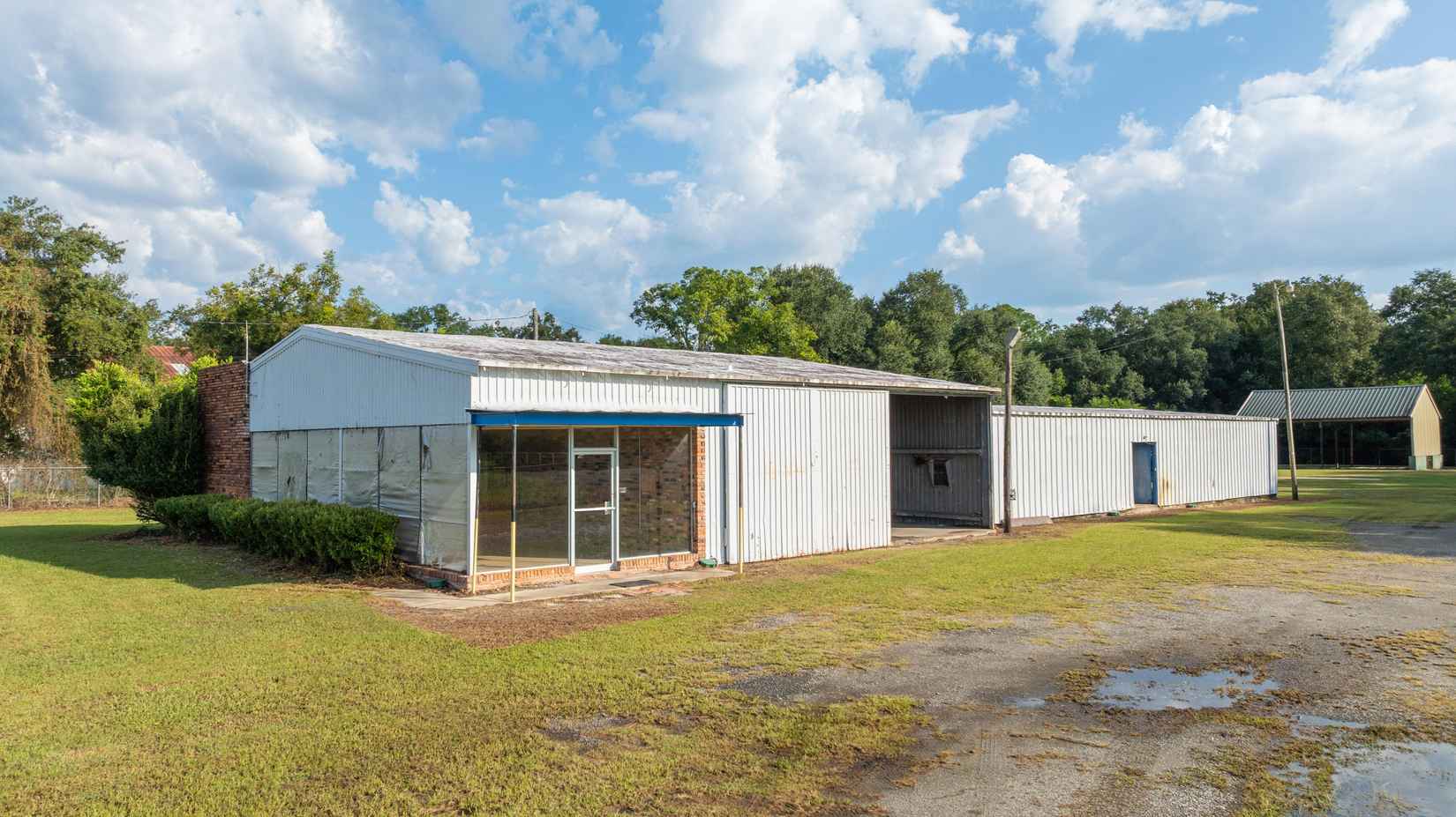535 Newton Rd  