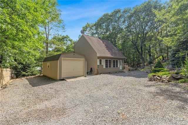 4 Basswood Ct  