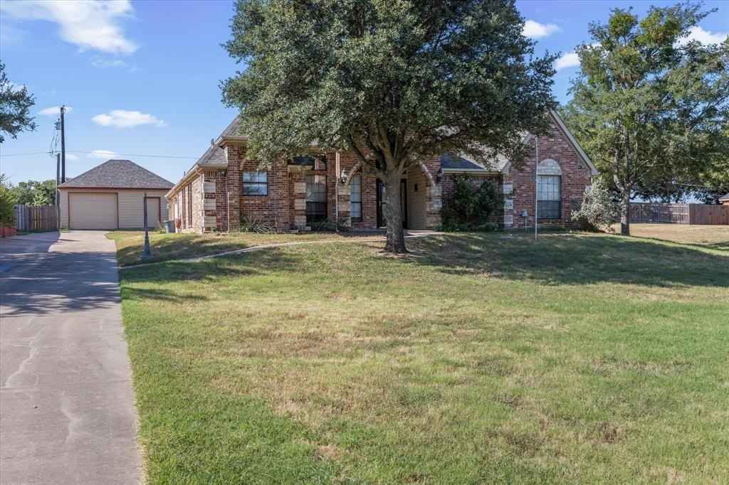 207 Aqua Vis Dr  