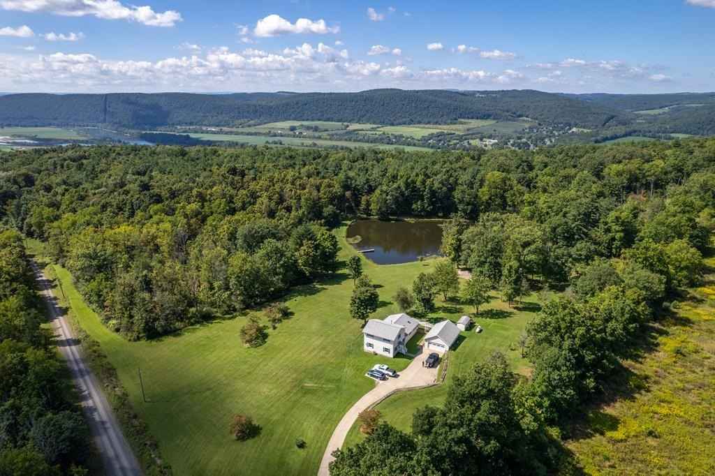 1075 Bradley Rd  