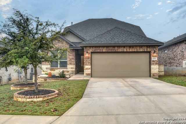 6151 Akin Elm  