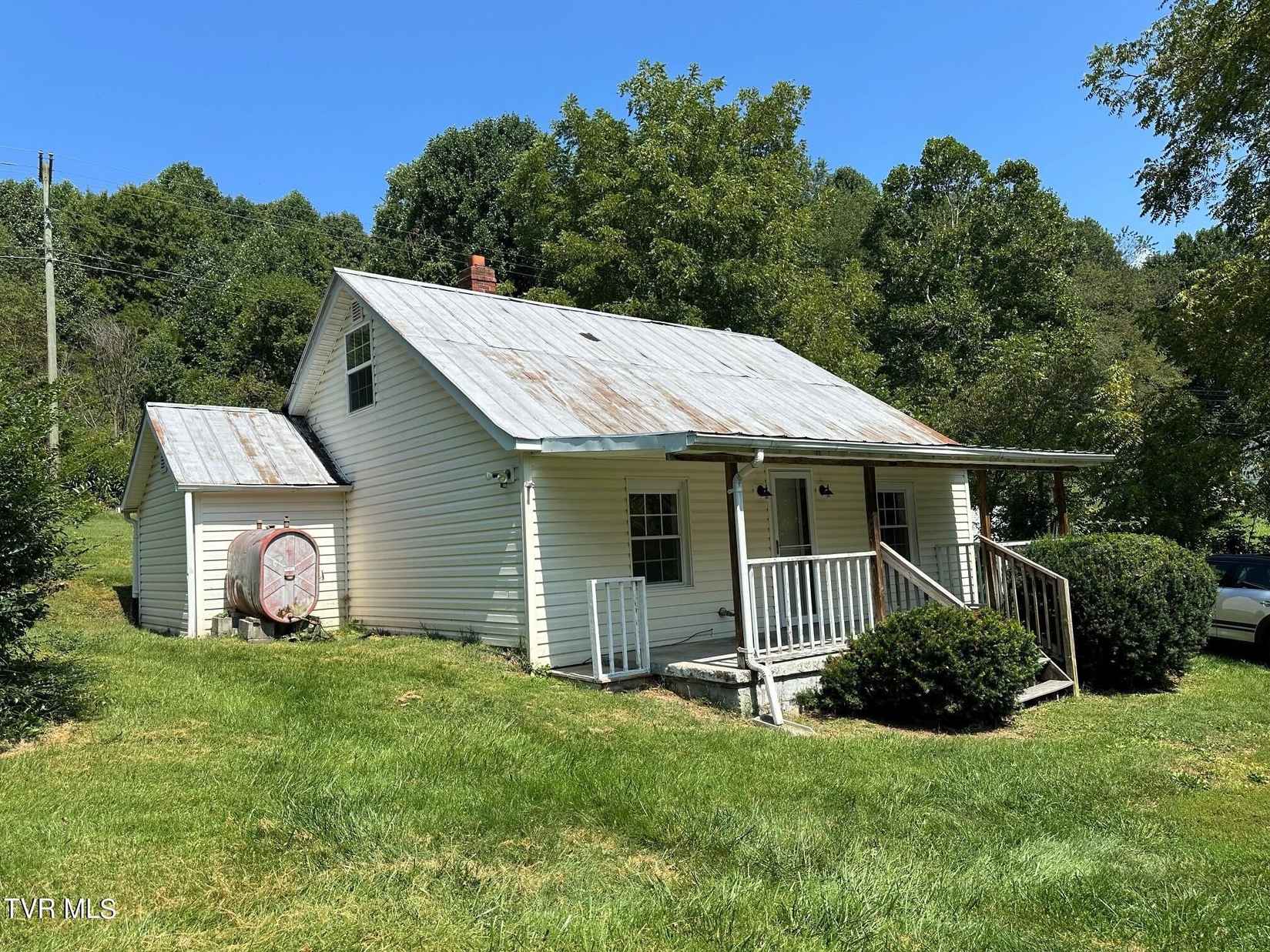 13499 Wallace Pike  