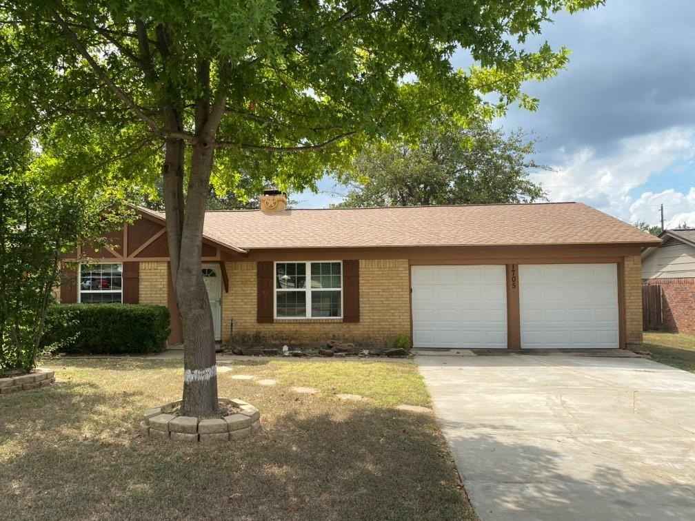 1705 Pecan Dr  