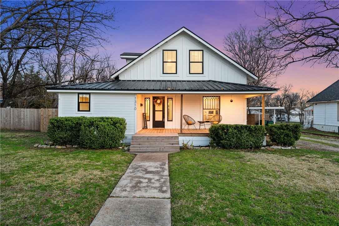 1310 E Texas Ave  