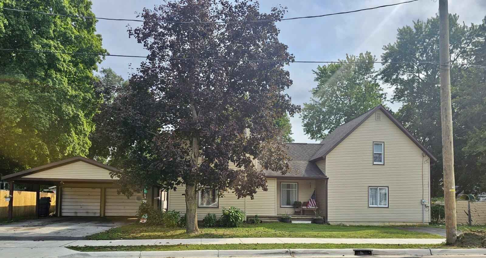 516 E Linden St  