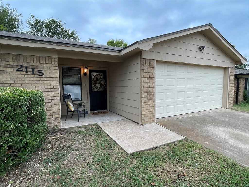 2115 Skylark Dr  