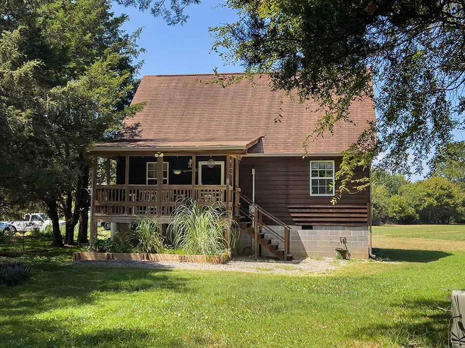 140 Cedar Creek Xing NE  