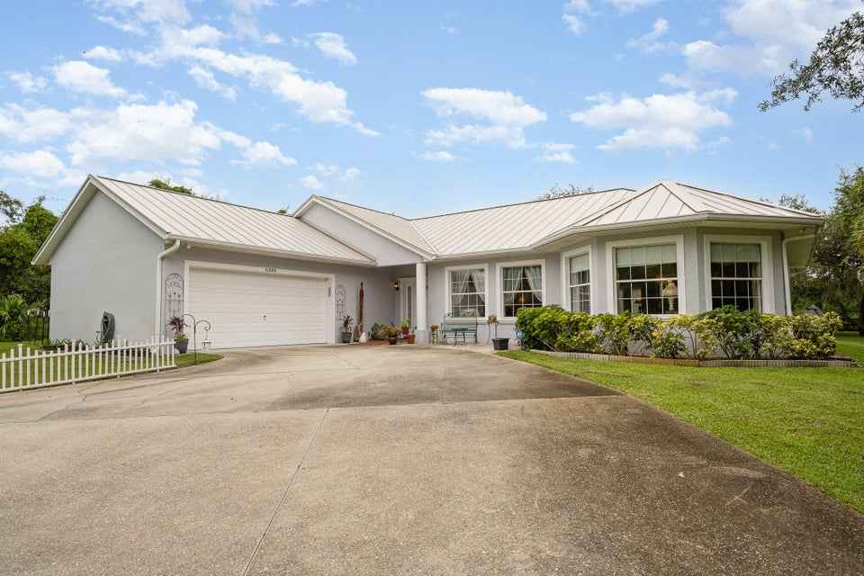 6200 Whispering Ln  