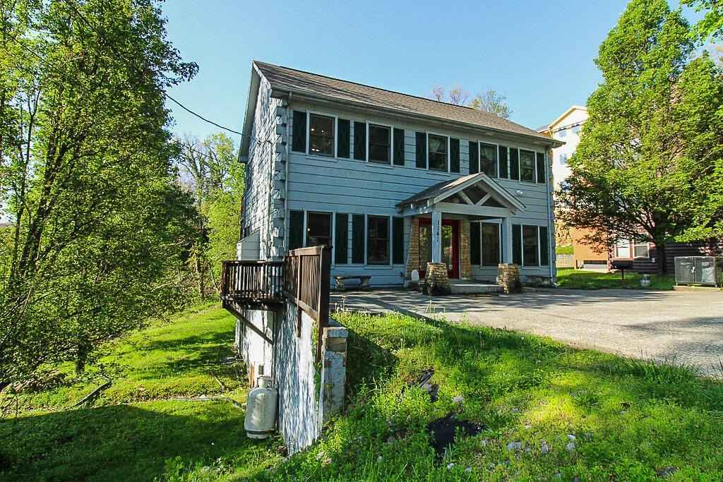 1141 Upper Alpine Way  