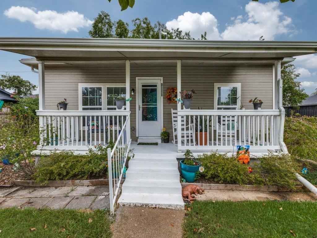 1006 Davy Crockett St  