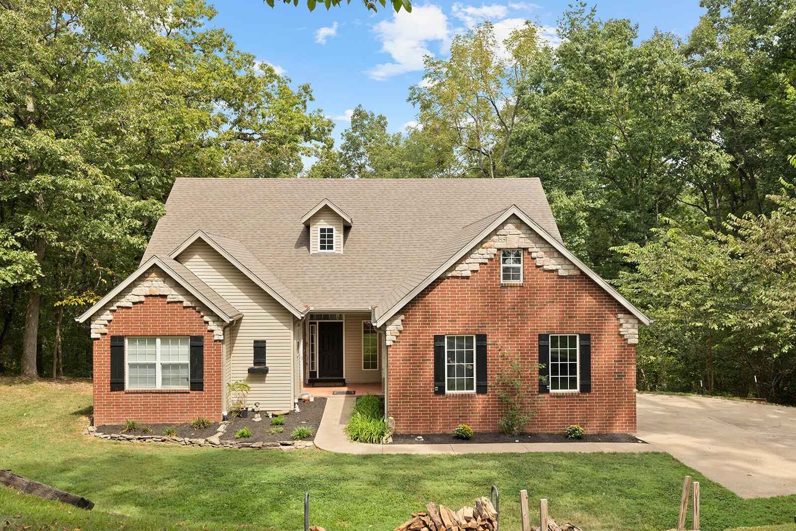 1953 W Finley Riv Dr  