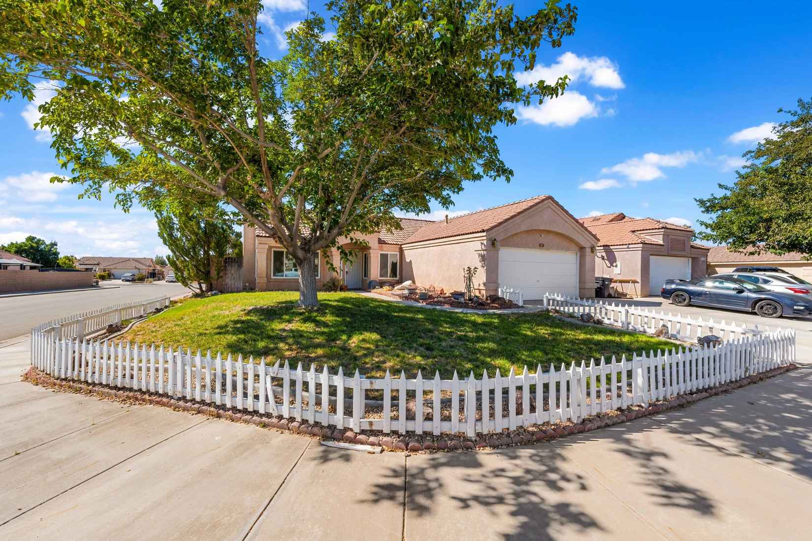 1124 EVERGREEN CT  