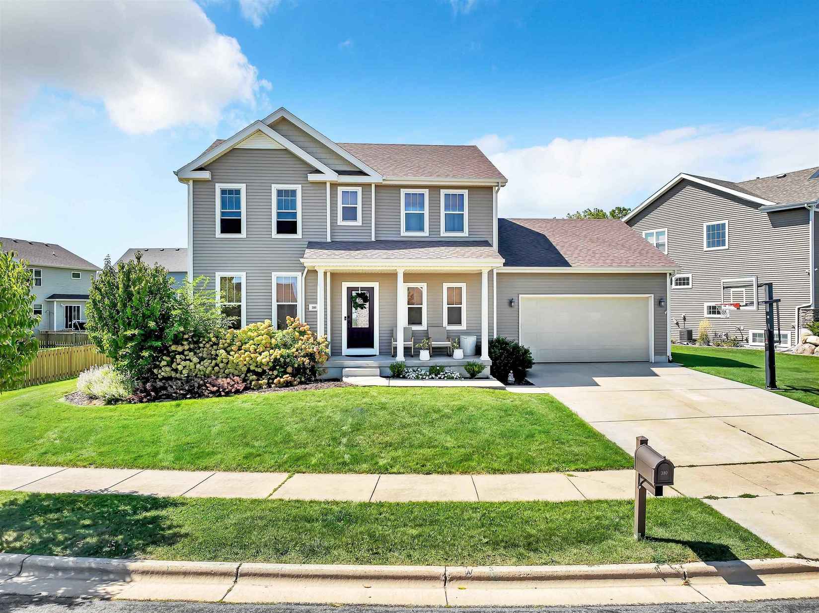 380 White Tail Dr  