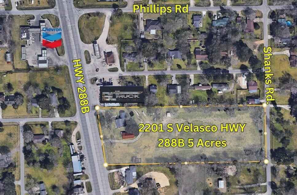 2201 S Velasco St  