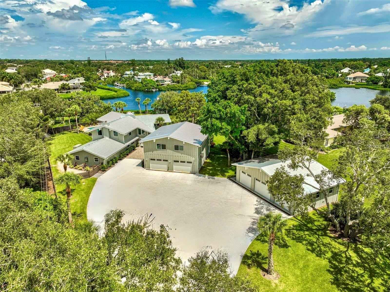 412 Cezanne Dr  