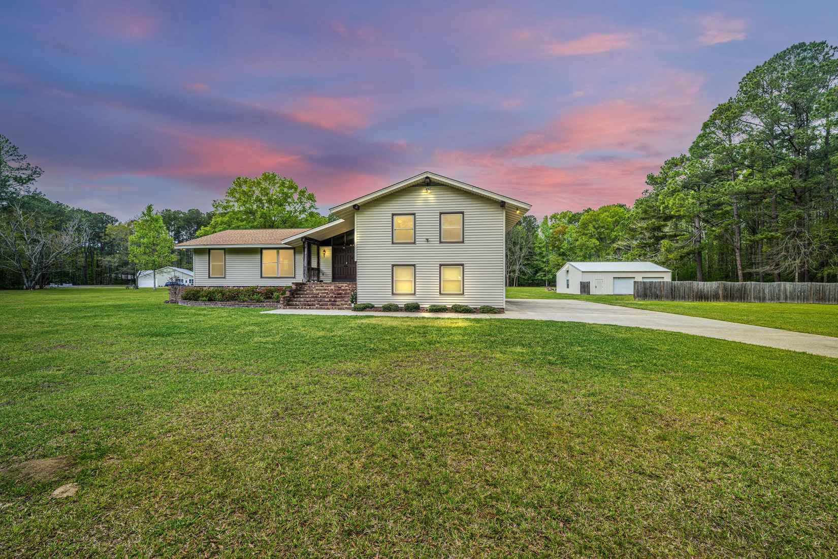 225 Cantering Hls Ln  