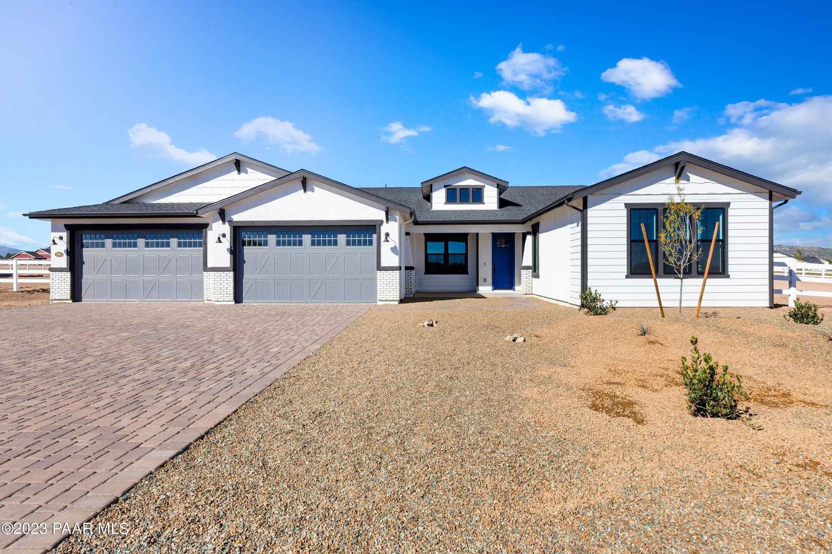 2890 Dillon Blvd  