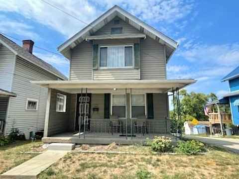 345 3rd St  