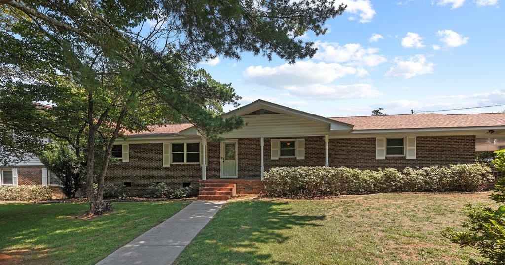 202 Christopher Dr  