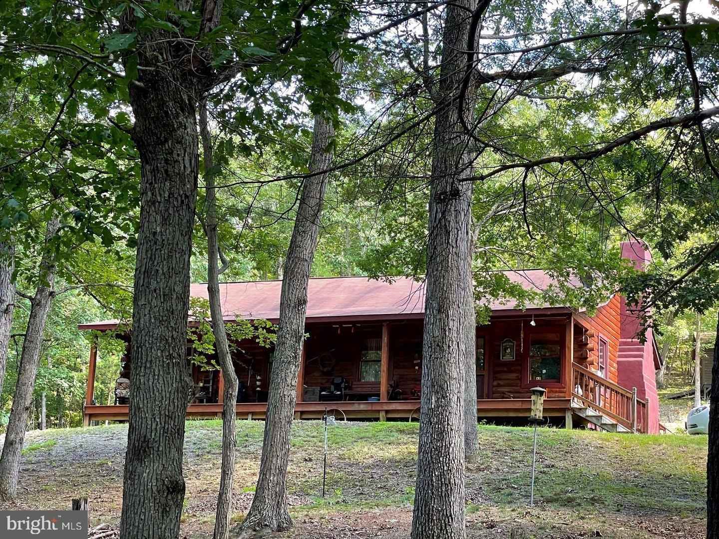 1035 RAVEN ROCKS Rd  