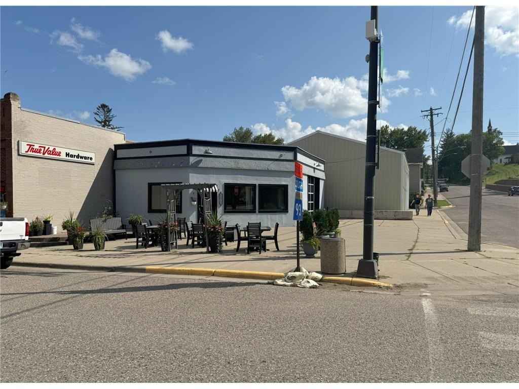 529 Main St  