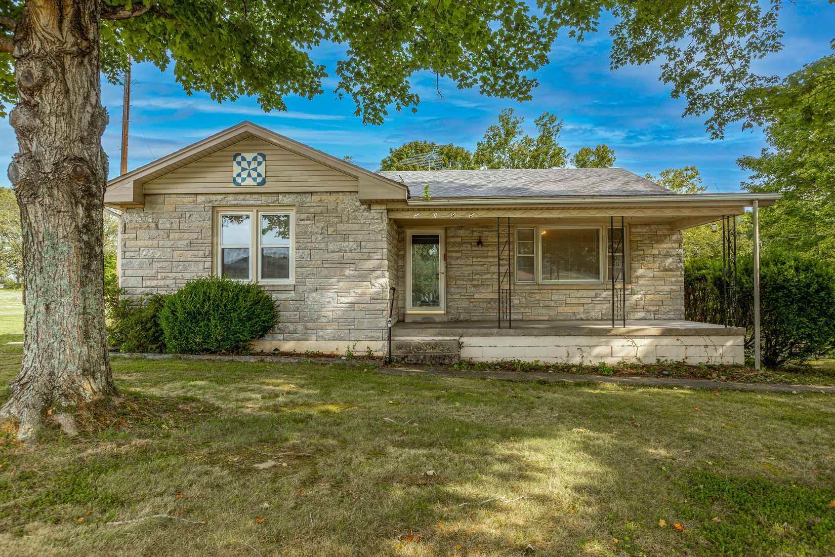 5095 White Oak Rd  