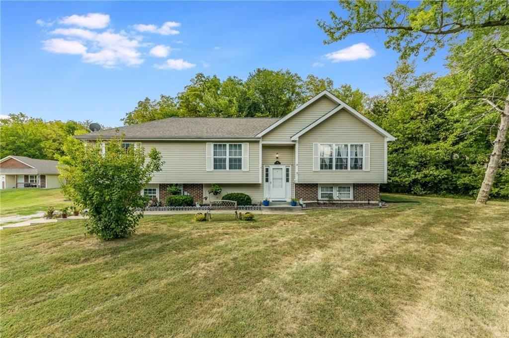 512 S Commercial Ave  