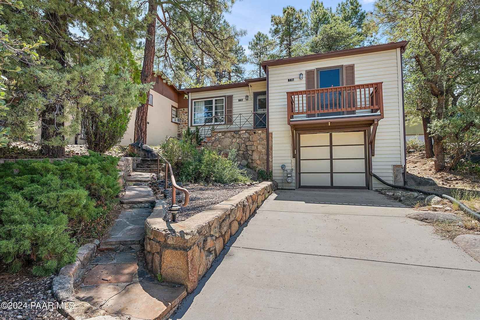 336 Pioneer Dr  