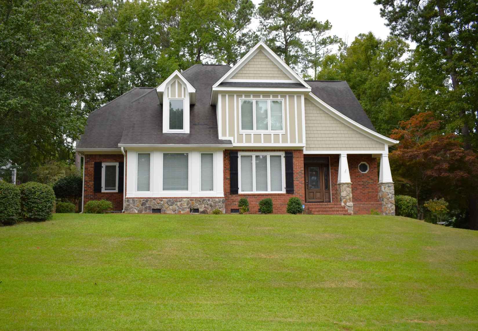 802 SPARKLEBERRY Rd  