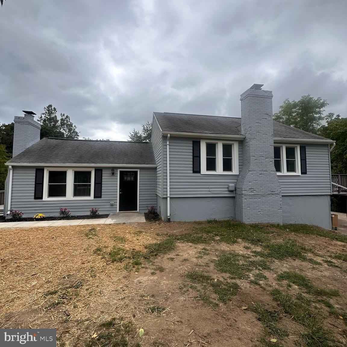 2016 Rivermont Dr  